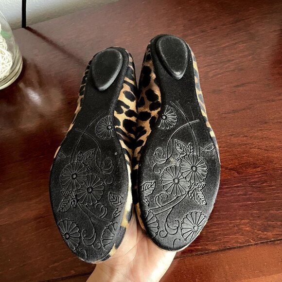 Steve Madden Cheetah Office Flats Size 6 - Picture 4 of 5